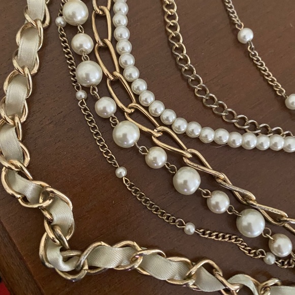 Stella and Dot faux pearl multi strand necklace (Pre-owned) - Picture 4 of 5